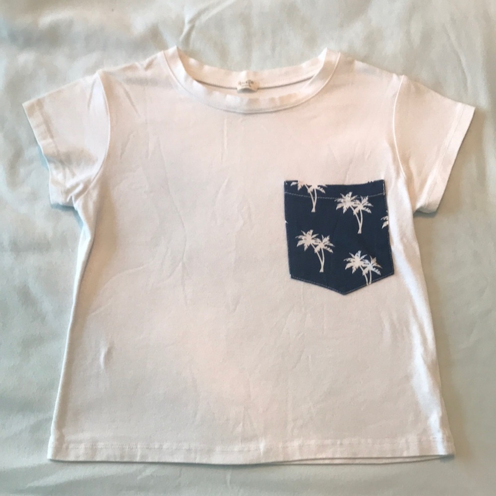 NWOT Brandy Melville Tropical Pocket Crop Tee